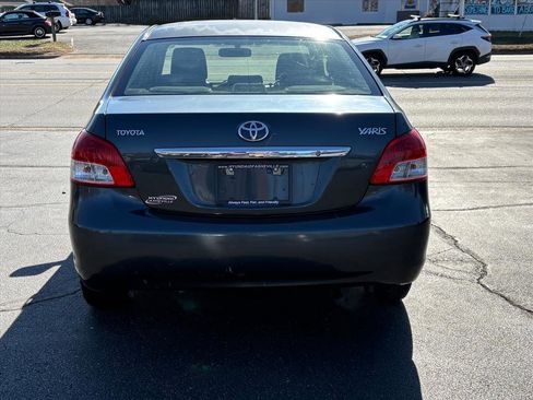 Used 2007 Toyota Yaris Base image 5