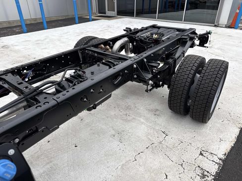 New 2026 Ford F550 2WD Crew Cab image 12