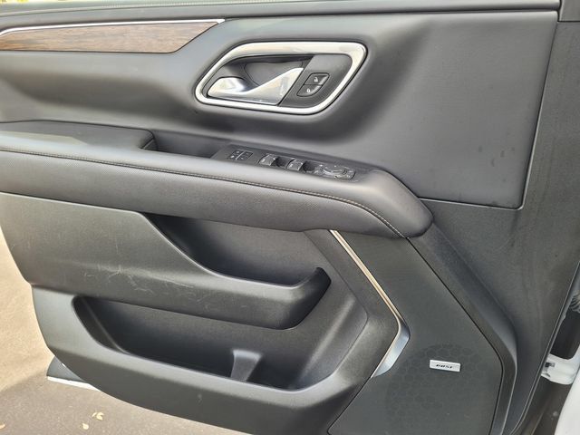 Used 2024 Chevrolet Tahoe Premier AWD/4WD image 14