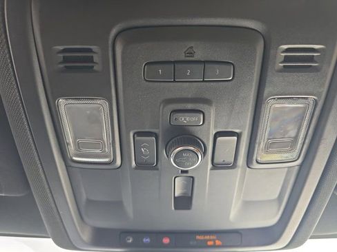 Used 2023 Chevrolet Tahoe Premier image 41