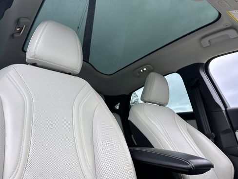 Used 2023 Ford Mustang Mach-E Premium image 16