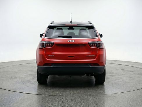 Used 2025 Jeep Compass Limited AWD/4WD image 7