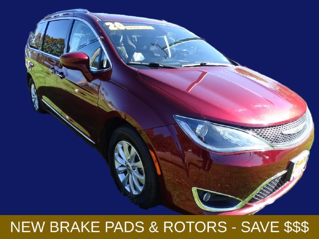 Used 2020 Chrysler Pacifica Touring-L FWD image 1