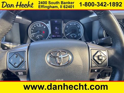 Used 2020 Toyota Tacoma Limited image 13