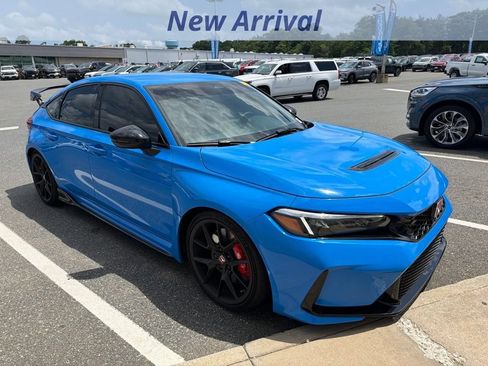 Used 2025 Honda Civic Type R image 2