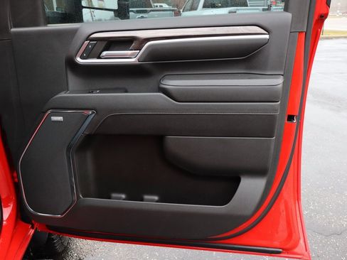 Used 2024 Chevrolet Silverado 2500 LTZ w/ LTZ Convenience Package image 23