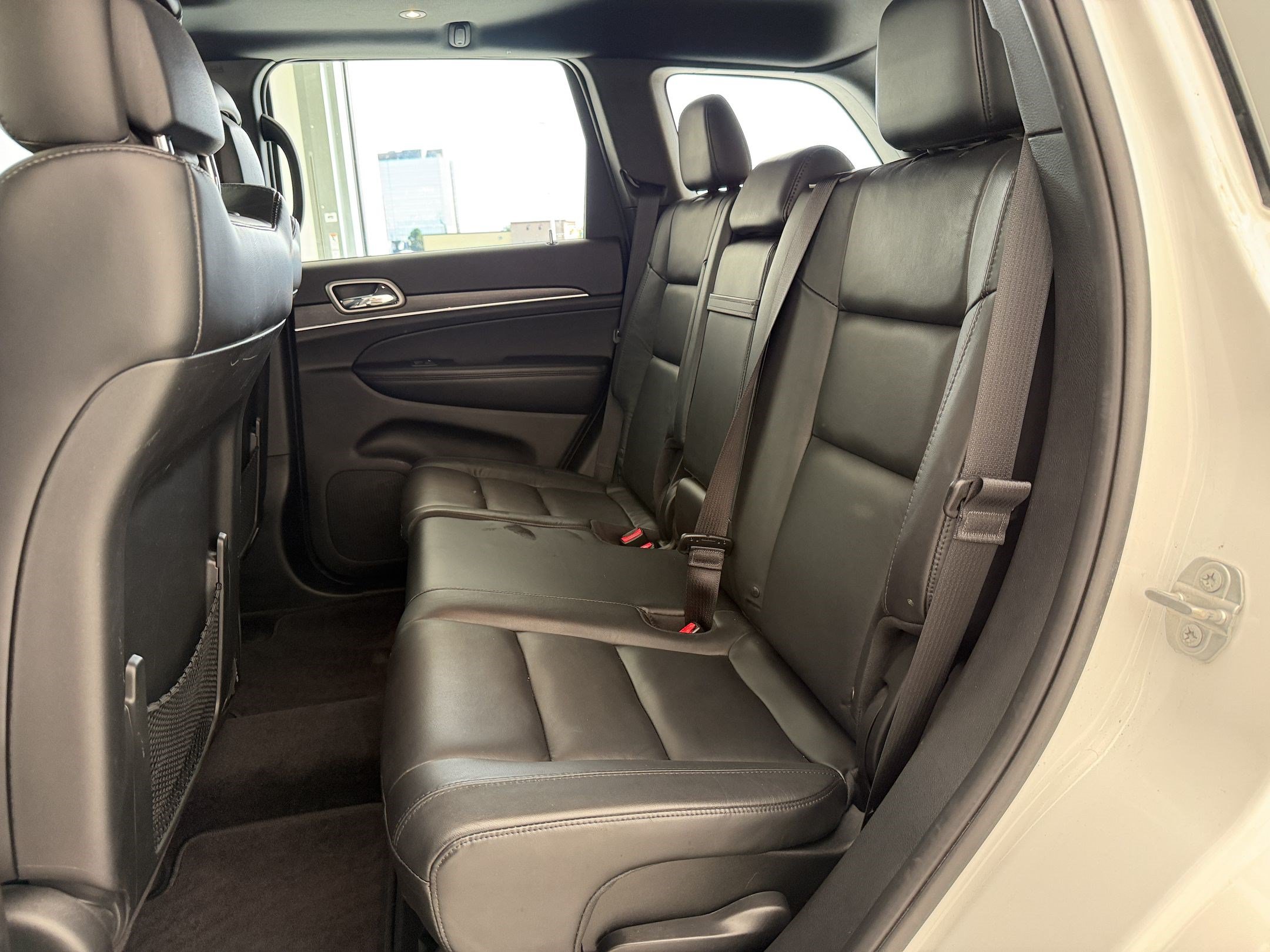 Used 2018 Jeep Grand Cherokee Limited AWD/4WD image 23