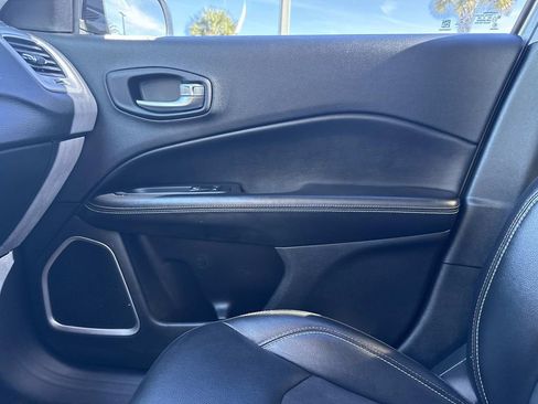 Used 2020 Jeep Compass Latitude image 26