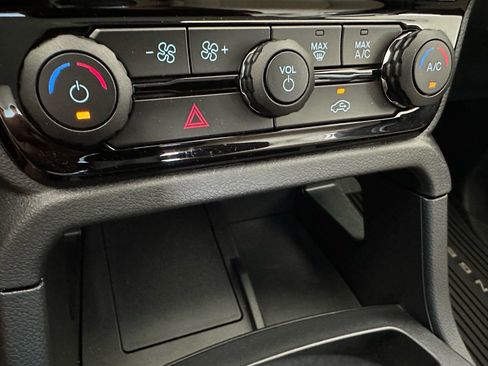 Certified 2025 Ford Ranger XLT w/ Equipment Group 301A High RWD image 32