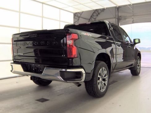 Certified 2024 Chevrolet Silverado 1500 LT AWD/4WD image 5