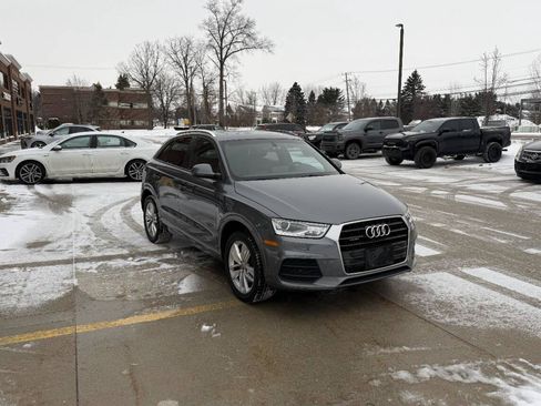 Used 2017 Audi Q3 2.0T Premium image 4