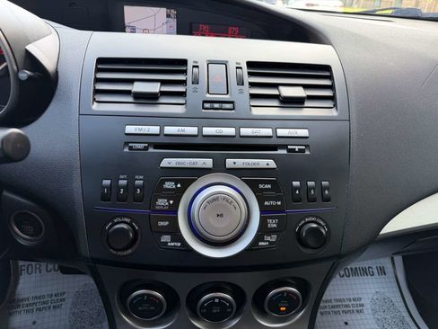 Used 2011 MAZDA MAZDA3 s Grand Touring w/ Tech Pkg FWD image 18