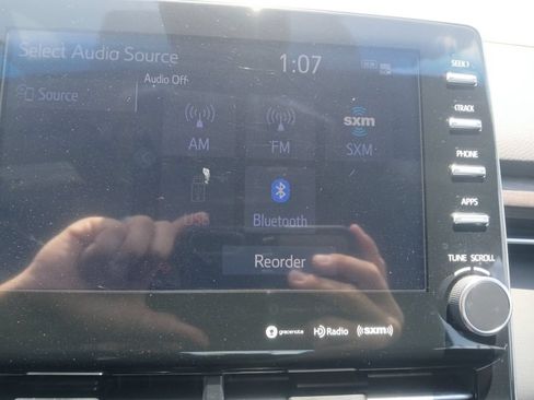 Used 2022 Toyota Avalon XLE FWD image 6