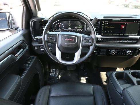 Used 2025 GMC Sierra 1500 SLT image 27