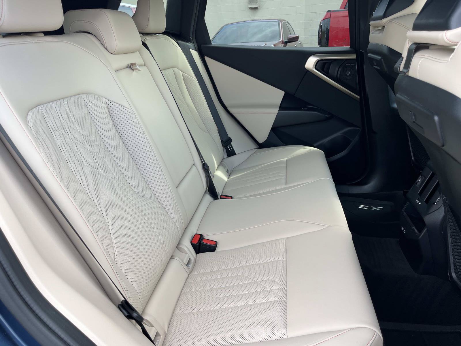 Used 2025 BMW X3 xDrive30i w/ Premium Package AWD/4WD image 21