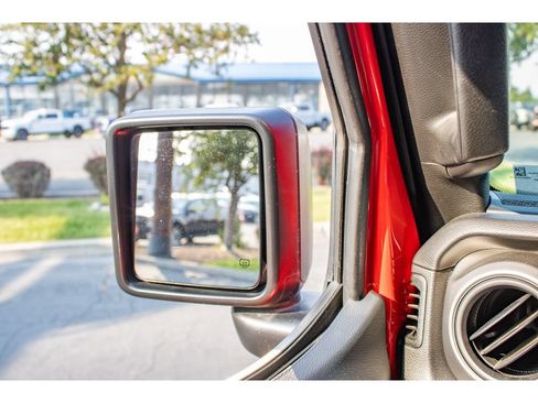 Used 2022 Jeep Wrangler Sport AWD/4WD image 25