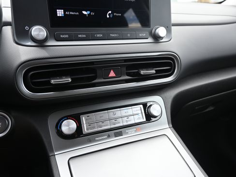 Used 2023 Hyundai Kona SE w/ Cargo Package FWD image 55