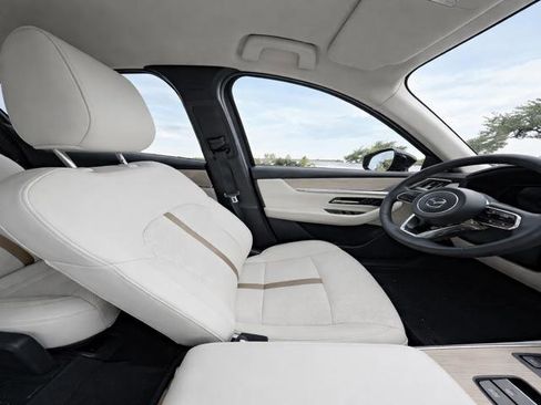 Used 2025 MAZDA CX-90 Plug-In Hybrid w/ Premium Plus AWD/4WD image 9