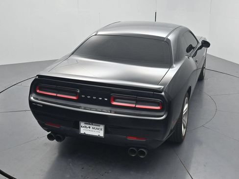 Used 2016 Dodge Challenger R/T RWD image 42