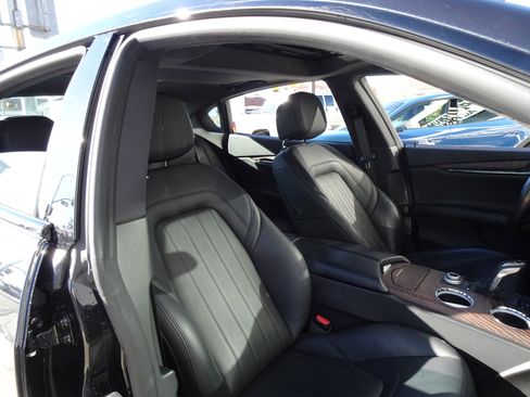 Used 2022 Maserati Quattroporte GT image 16