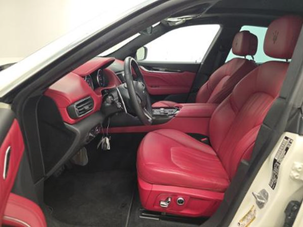 Used 2023 Maserati Levante Modena AWD/4WD image 4