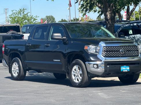 Used 2018 Toyota Tundra SR5 w/ SR5 Upgrade Package AWD/4WD image 9