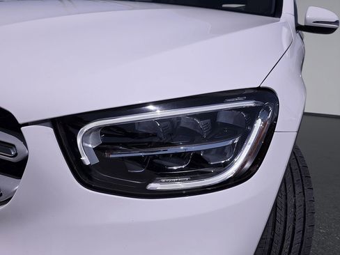 Used 2022 Mercedes-Benz GLC 300 image 42