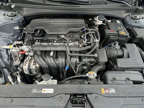 Used 2021 Hyundai Elantra SEL w/ Convenience Package image 10