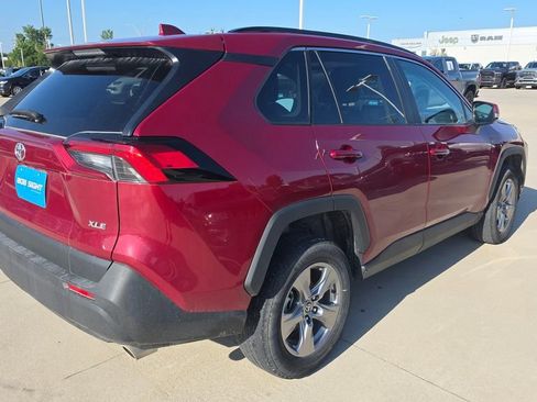 Used 2023 Toyota RAV4 XLE w/ Convenience Package FWD image 5