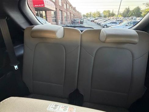 Used 2016 Hyundai Santa Fe SE w/ Option Group 02 AWD/4WD image 39