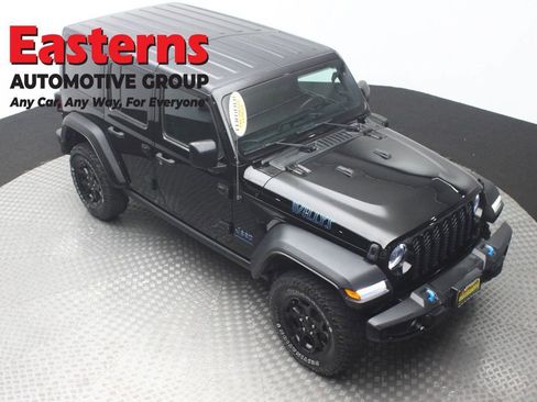 Used 2023 Jeep Wrangler Unlimited w/ Cold Weather Group AWD/4WD image 3