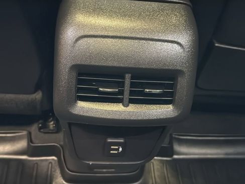 Used 2022 GMC Terrain SLT w/ Infotainment Package II image 21