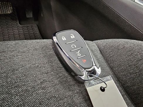 Used 2022 Chevrolet Equinox LT image 39