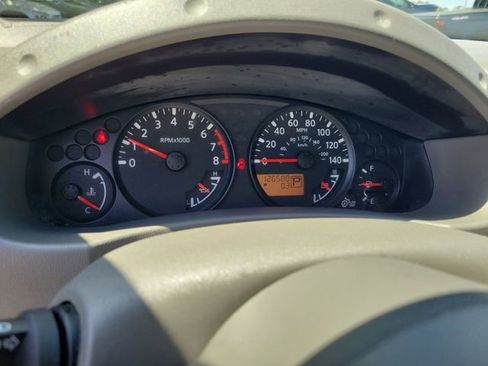 Used 2016 Nissan Frontier SV RWD image 16