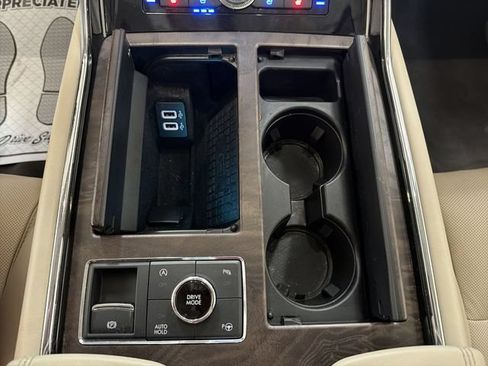 Used 2019 Lincoln Navigator Reserve AWD/4WD image 21