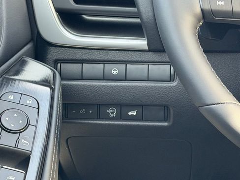 New 2026 Nissan Rogue SV w/ Cold Weather Package FWD image 23