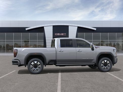 New 2026 GMC Sierra 2500 Denali w/ Denali Reserve Package image 5