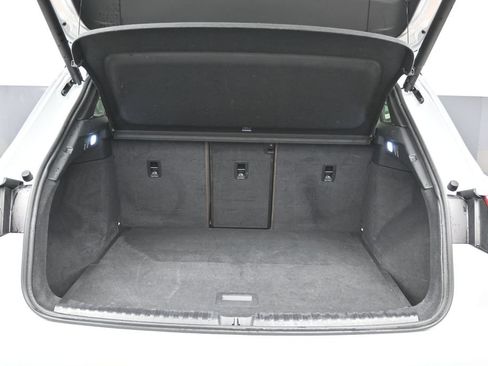Used 2023 Audi Q4 e-tron Prestige AWD/4WD image 14