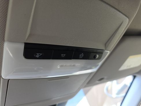Used 2024 Nissan Rogue S FWD image 28