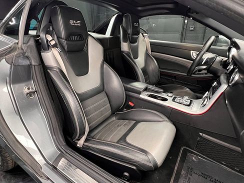 Used 2020 Mercedes-Benz SLC 300 SLC 300 image 3