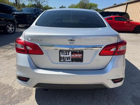 Used 2019 Nissan Sentra S FWD image 7