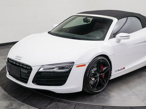 Used 2015 Audi R8 V8 image 24