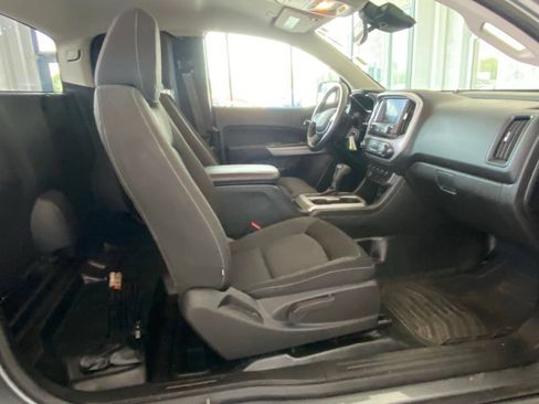 Used 2021 Chevrolet Colorado LT w/ Fleet Safety Package RWD image 29
