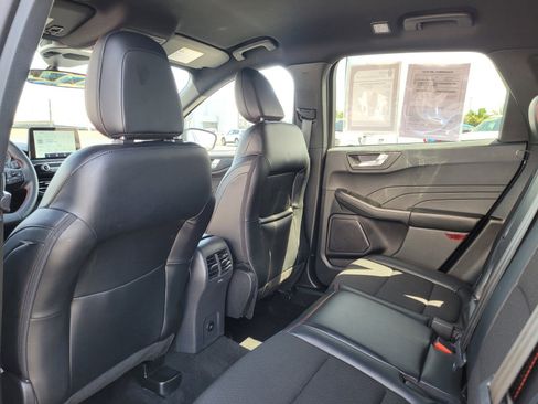 Used 2025 Ford Escape ST-Line AWD/4WD image 15