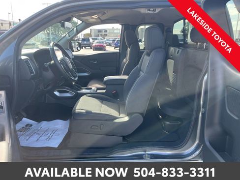 Used 2024 Nissan Frontier SV w/ SV Convenience Package image 26