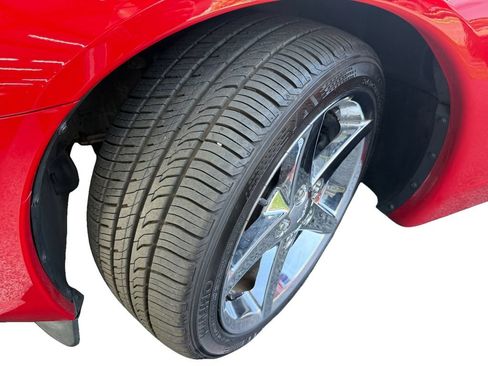Used 2005 Chevrolet Corvette Coupe w/ Preferred Equipment Group RWD image 9