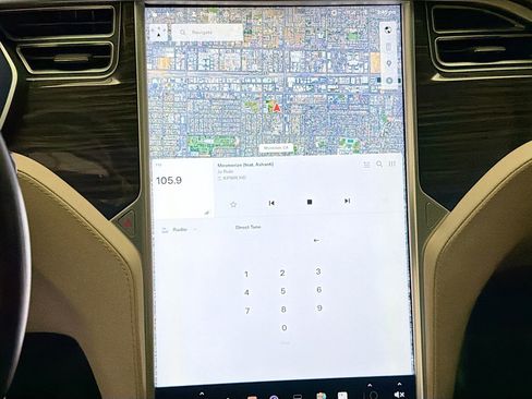 Used 2016 Tesla Model X 75D image 9