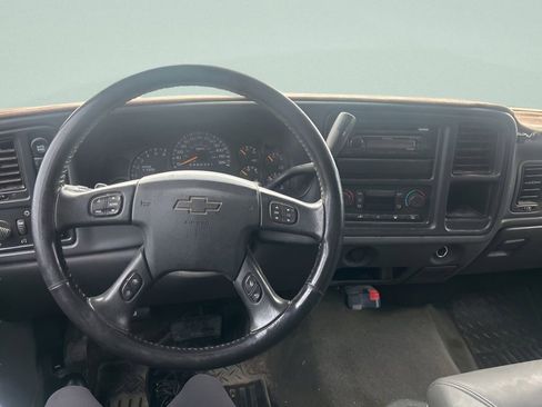 Used 2006 Chevrolet Silverado 1500 LT w/ Silverado Limited Edition image 19