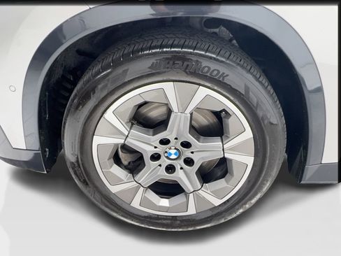 Used 2025 BMW X1 xDrive28i AWD/4WD image 13