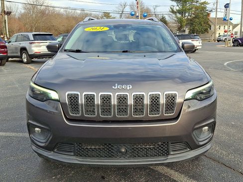 Used 2021 Jeep Cherokee Latitude Lux w/ Comfort/Convenience Group image 2